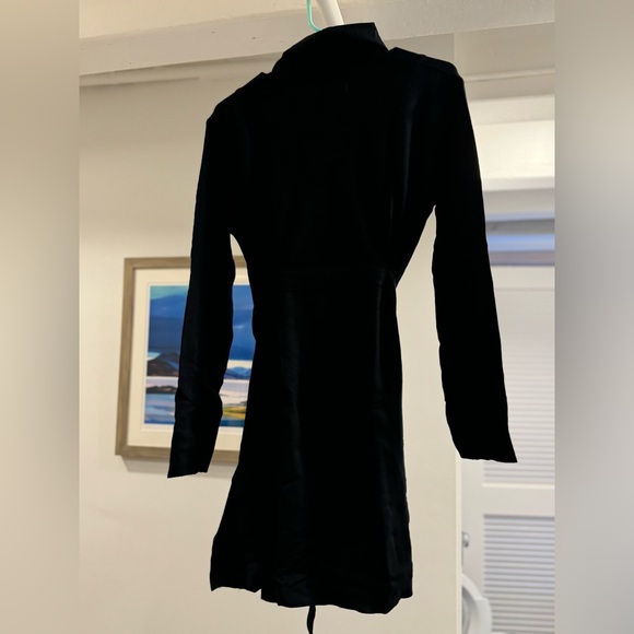 Lunya The Short Robe - Picture 4 of 8